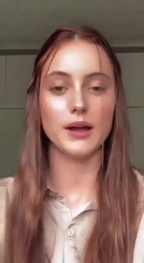 United English 英文老師 Miss Laura 自我介紹影片